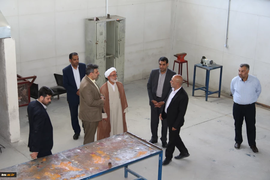 در سال «مهار تورم و رشد تولید» رقم خورد:

افتتاح مجتمع کارگاهی در آموزشکده فنی و حرفه‌ای پسران بروجن 5