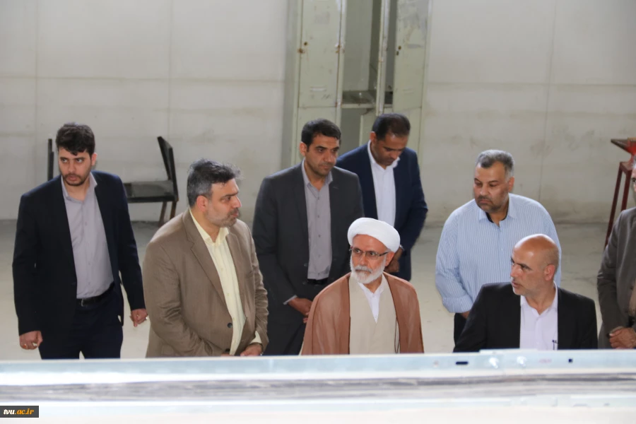 در سال «مهار تورم و رشد تولید» رقم خورد:

افتتاح مجتمع کارگاهی در آموزشکده فنی و حرفه‌ای پسران بروجن 6