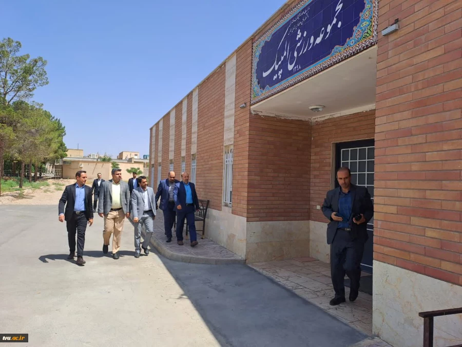بازدید هیئت رئیسه دانشگاه از آموزشکده فنی و حرفه‌ای پسران سمنان 9