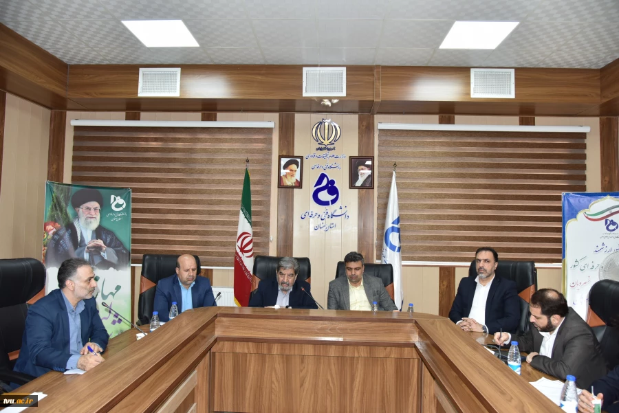 برگزاری جلسه هیئت رئیسه دانشگاه فنی و حرفه‌ای استان سمنان با حضور دکتر خسرویان و هیئت همراه 2