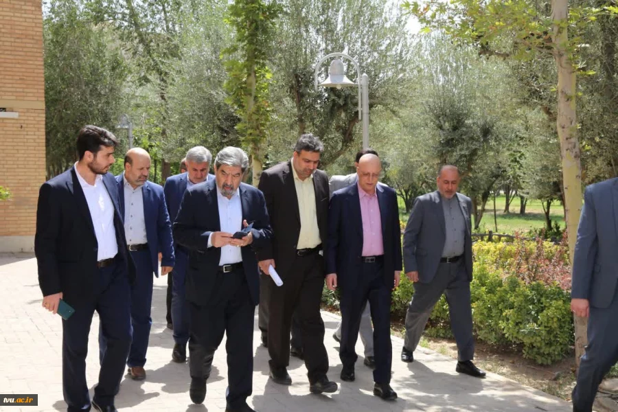 کنگره گرامی‌داشت 220 شهید دانشگاه فنی و حرفه‌ای و آیین رونمایی از 12 یادمان شهید گمنام دانشگاه برگزار شد 6