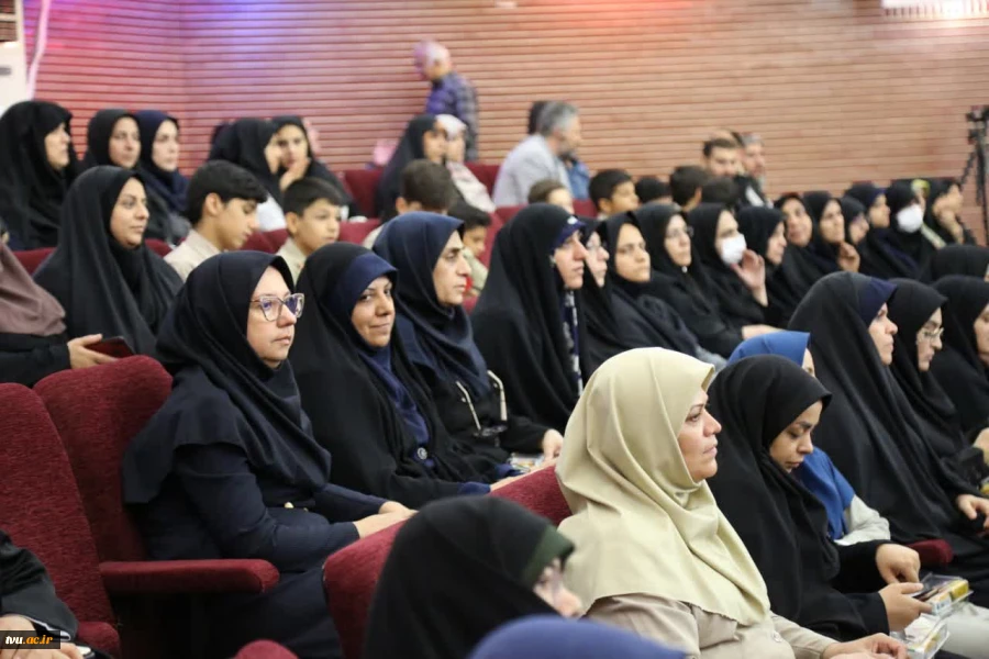 رئیس دانشگاه فنی و حرفه‌ای در مراسم بزرگداشت شهدای دانشگاه فنی و حرفه‌ای:

تکریم مقام شهدا و بزرگداشت شهدای گمنام نگاه فرهنگی ویژه دولت سیزدهم است 3