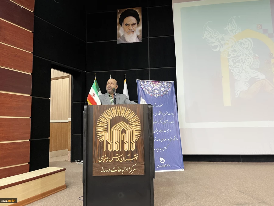 معاون فرهنگی و دانشجویی دانشگاه فنی و حرفه‌ای در مراسم افتتاحیه جشنواره قرآن و عترت:

با انس به قرآن است که می‌توانیم در عرصه‌های علم و فناوری به قله‌های بلند دانش دست پیدا کنیم. 2