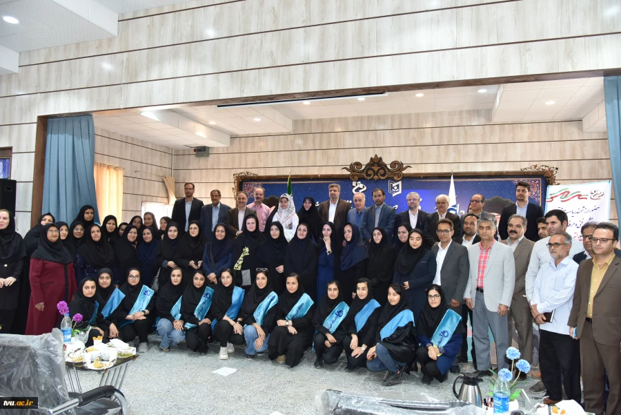 رئیس دانشگاه فنی و حرفه‌ای در مراسم افتتاح سالن چندمنظوره فیروزه در آموزشکده فنی و حرفه‌ای دختران نیشابور:

منابع انسانی فرهیخته، منابع طبیعی خدادادی و زیرساخت‌های خوب صنعتی در نیشابور جمع هستند و لازم است که آموزشکده‌های فنی و حرفه‌ای در نیشابور به صور