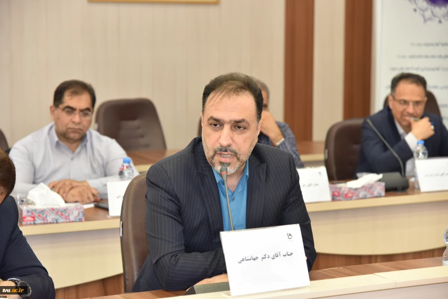 برگزاری نشست شورای دانشگاه فنی و حرفه‌ای با حضور اعضای هیئت رئیسه دانشگاه و رؤسای استانی 22