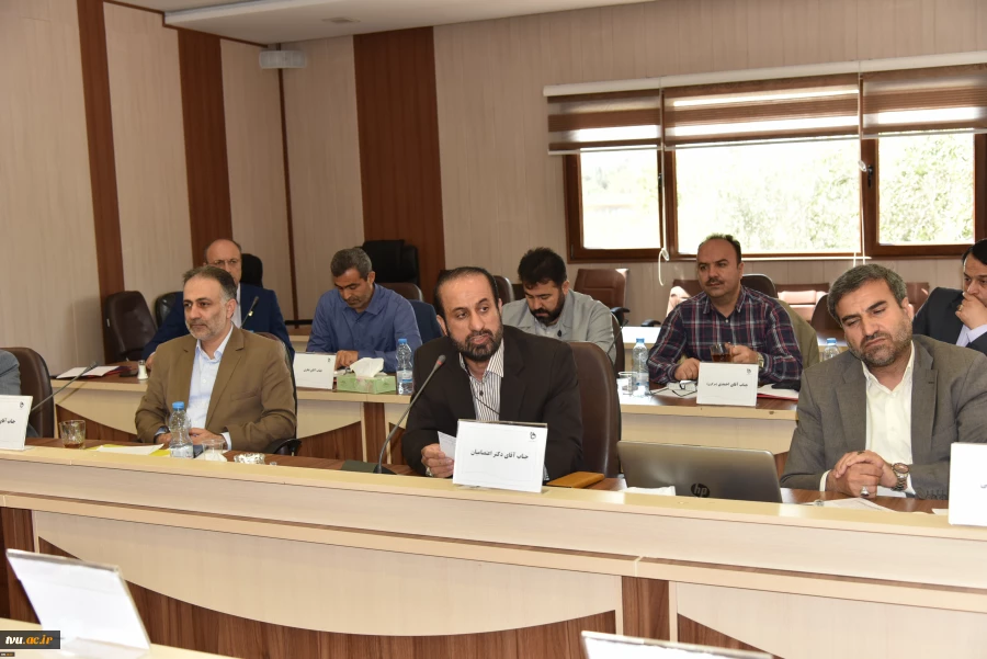 برگزاری نشست شورای دانشگاه فنی و حرفه‌ای با حضور اعضای هیئت رئیسه دانشگاه و رؤسای استانی 31