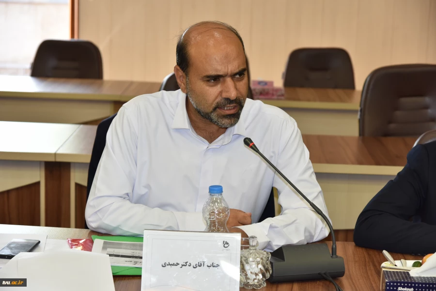 نشست شورای دانشگاه فنی و حرفه‌ای با حضور اعضای هیئت رئیسه دانشگاه و رؤسای استانی 40