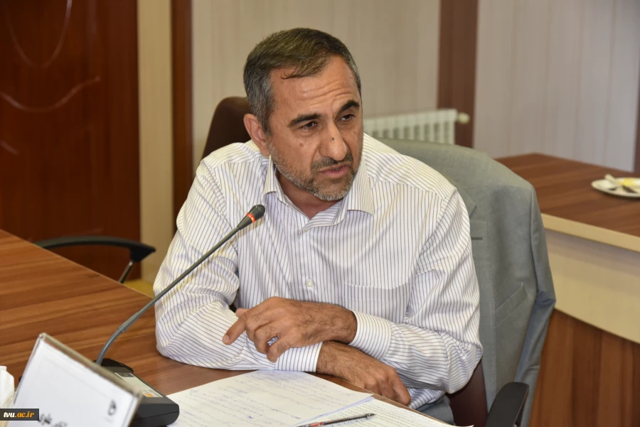 نشست شورای دانشگاه فنی و حرفه‌ای با حضور اعضای هیئت رئیسه دانشگاه و رؤسای استانی 52