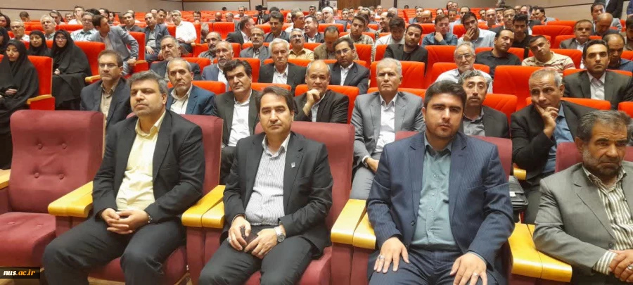 رئیس دانشگاه فنی و حرفه‌ای در آیین تکریم و معارفه سرپرست دانشگاه فنی و حرفه‌ای استان آذربایجان شرقی:

آذربایجان در صنعت به بلوغ رسیده است و اکنون باید از این ویژگی به خوبی استفاده شود. 2