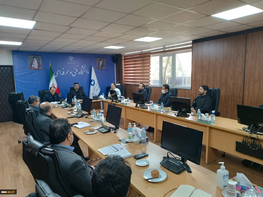 رئیس دانشگاه فنی و حرفه‌ای در جمع اعضای شورای مرکزی بسیج کارکنان دانشگاه:
تربیت مدیران بسیجی مؤثرترین عامل برون‌رفت از بحران مدیران ناکارآمد است 2