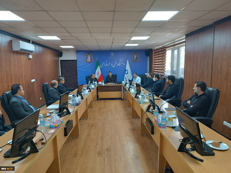 رئیس دانشگاه فنی و حرفه‌ای در جمع اعضای شورای مرکزی بسیج کارکنان دانشگاه:
تربیت مدیران بسیجی مؤثرترین عامل برون‌رفت از بحران مدیران ناکارآمد است 6