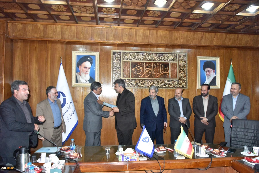 آیین تکریم و معارفه سرپرست دانشگاه فنی و حرفه‌ای استان تهران برگزار شد 3