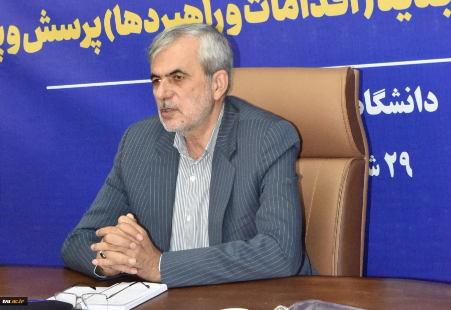 برگزاری نشست حضوری و وبیناری معاونین فرهنگی و دانشجویی دانشکده‌ها و آموزشکده‌های فنی و حرفه‌ای کل کشور
با حضورمسئولین کانون‌های بسیج اساتید 13