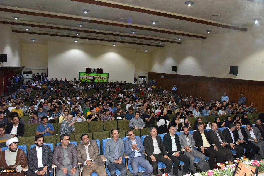 برگزاری جشن آغاز سال تحصیلی جدید با حضور هیئت رئیسه دانشگاه، مسئولین و دانشجویان دانشگاه فنی و حرفه‌ای استان تهران 9