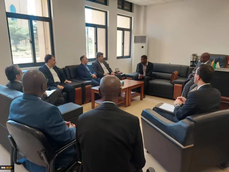 در سفر رئیس دانشگاه فنی و حرفه‌ای به کشور مالی صورت گرفت:

بازدید از محل تخصیصی برای تأسیس شعبه دانشگاه در مالی 2