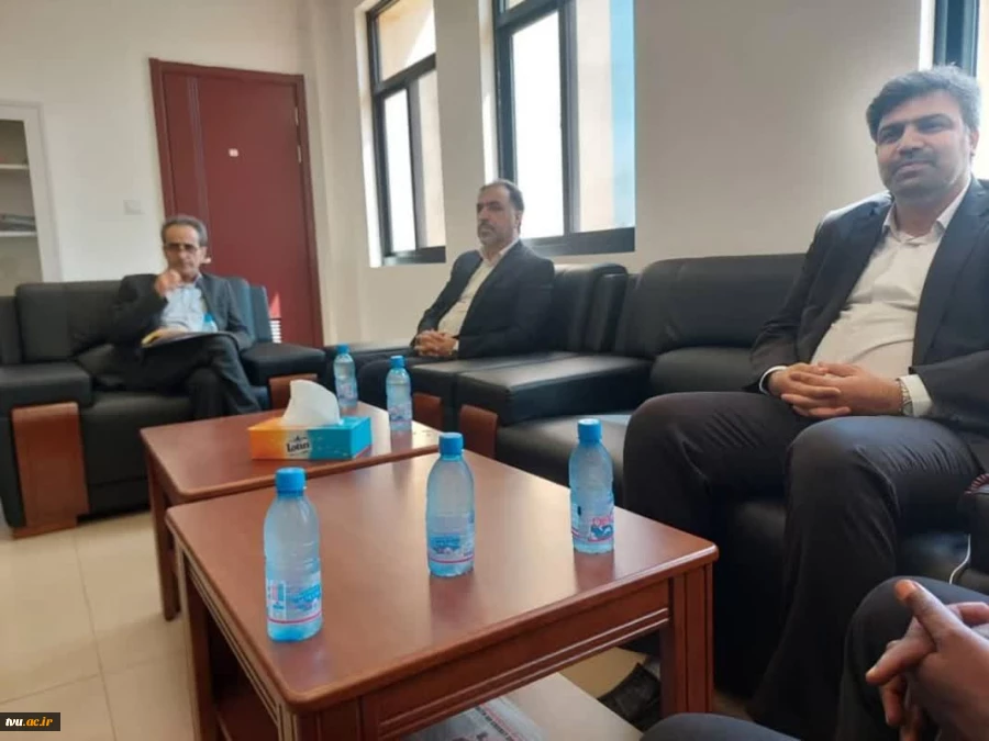 در سفر رئیس دانشگاه فنی و حرفه‌ای به کشور مالی صورت گرفت:

بازدید از محل تخصیصی برای تأسیس شعبه دانشگاه در مالی 2