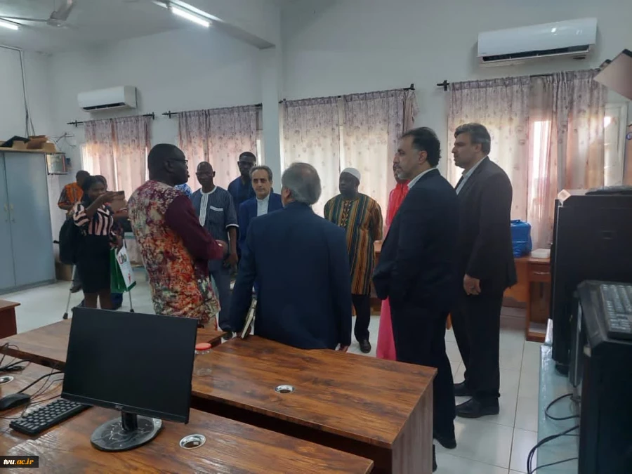 ملاقات دکتر خسرویان با رئیس دانشگاه پلی‌تکنیک واگادوگو بورکینافاسو 4