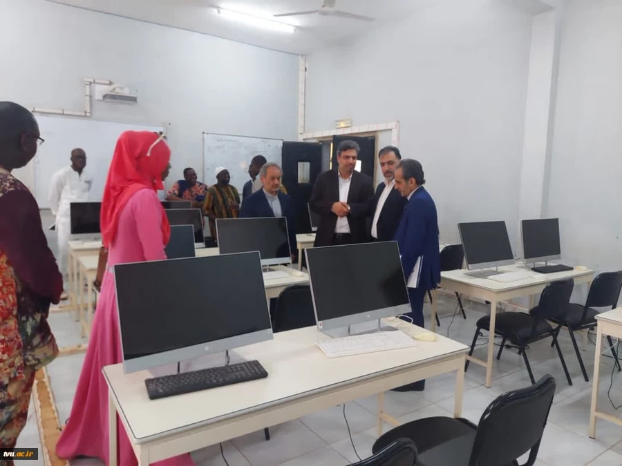 ملاقات دکتر خسرویان با رئیس دانشگاه پلی‌تکنیک واگادوگو بورکینافاسو 5