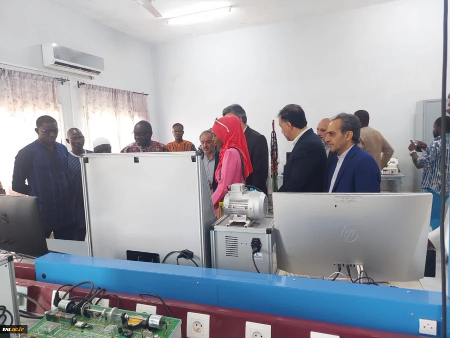 ملاقات دکتر خسرویان با رئیس دانشگاه پلی‌تکنیک واگادوگو بورکینافاسو 6