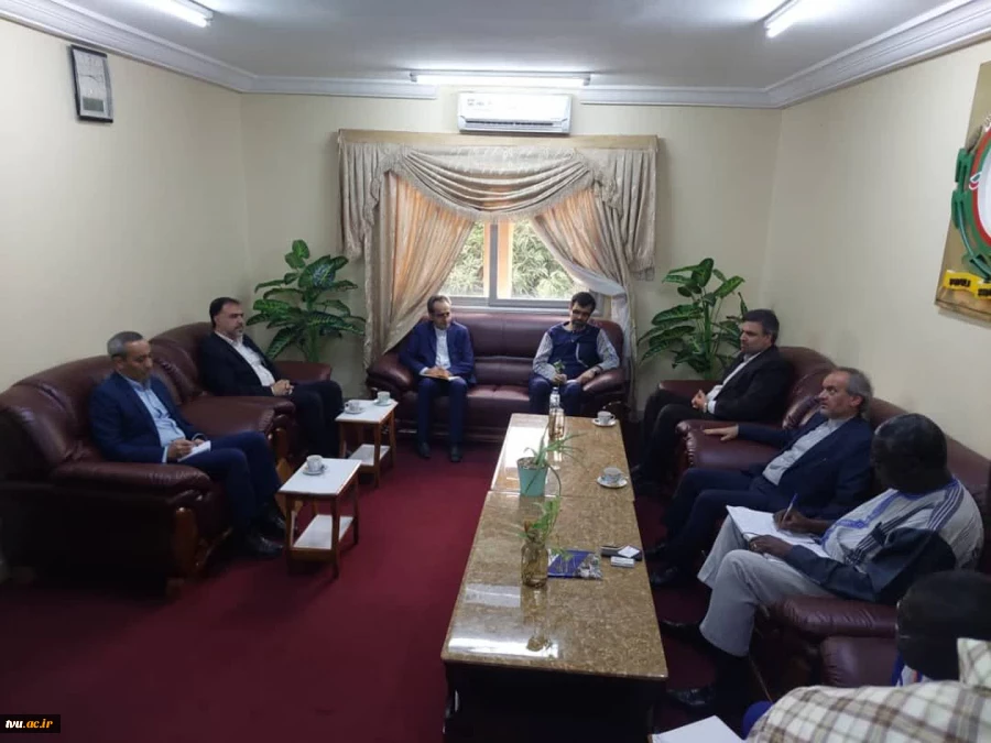 ملاقات دکتر خسرویان با رئیس دانشگاه Joseph ki zerbo در کشور بورکینافاسو 5