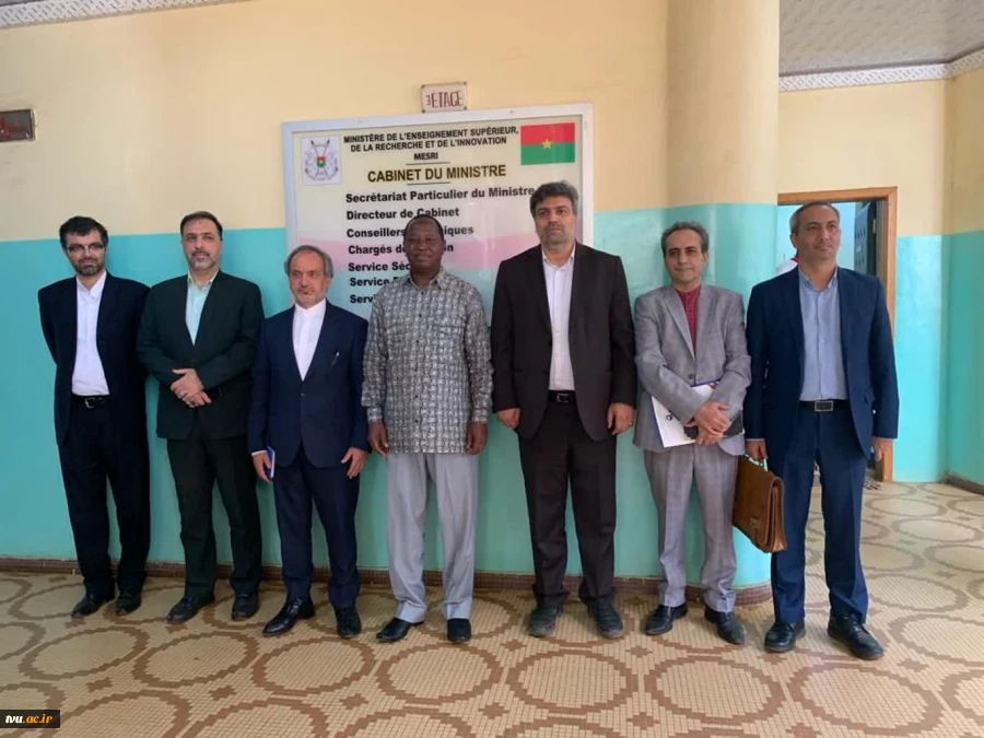 نشست رئیس دانشگاه فنی و حرفه‌ای با وزیر علوم کشور بورکینافاسو 4