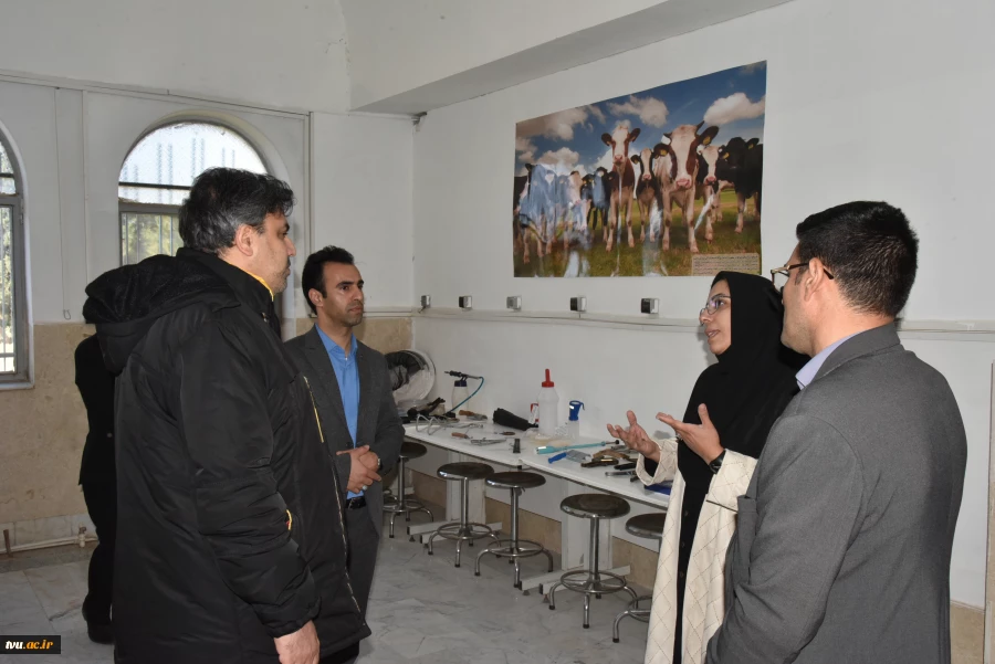 بازدید رئیس دانشگاه فنی و حرفه‌ای از آموزشکده فنی کشاورزی شهریار 7