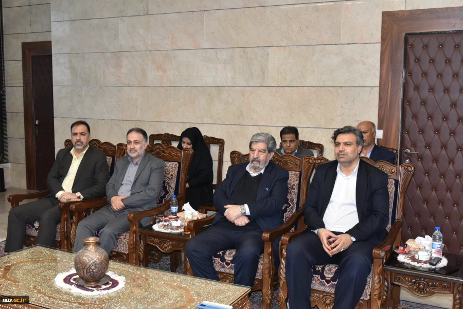 دیدار رئیس دانشگاه فنی و حرفه‌ای کشور همراه هیئت رئیسه دانشگاه با استاندار کرمان 8