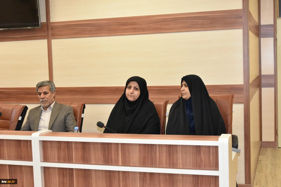 هیئت رئیسه 8