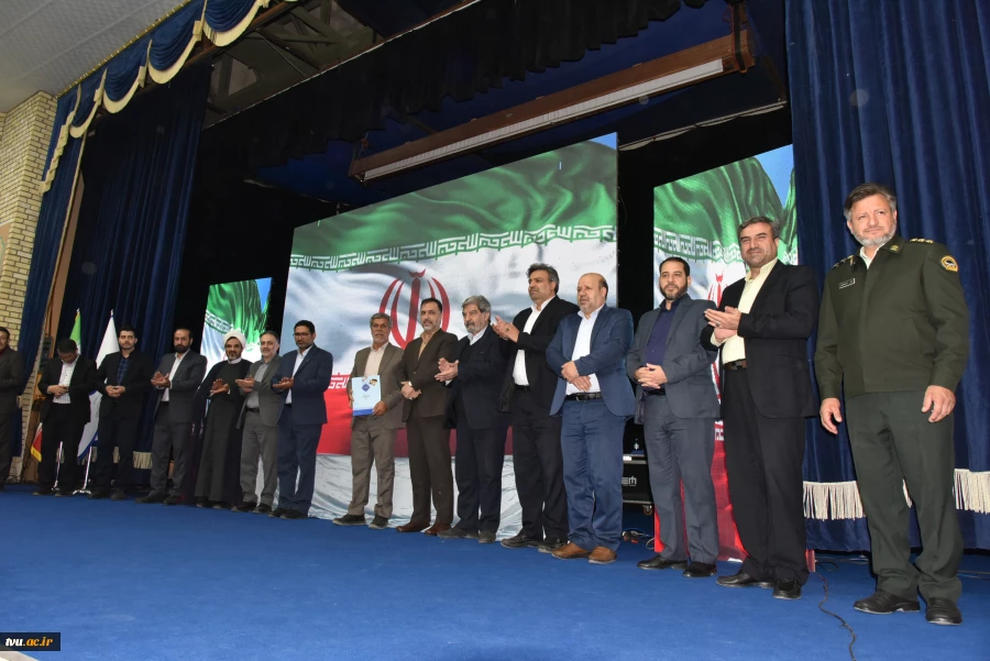 در دانشگاه فنی و حرفه‌ای استان کرمان برگزار شد؛

آیین اختتامیه سومین جشنواره فرهنگی هنری ذوالفقار 4