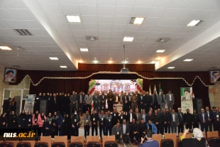 رئیس دانشگاه فنی و حرفه‌ای در آیین افتتاحیه اولین المپیاد اساتید بسیجی:

حضرت امام(ره) در سال 58 تشکیل شجره طیبه انقلاب را بنا گذاشت و انسان تمدنی را برای این جامعه و این تمدن، "انسان بسیجی" طراحی کرد. 2