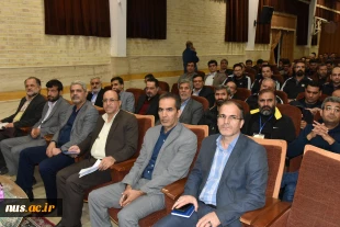 رئیس دانشگاه فنی و حرفه‌ای در آیین افتتاحیه اولین المپیاد اساتید بسیجی:

حضرت امام(ره) در سال 58 تشکیل شجره طیبه انقلاب را بنا گذاشت و انسان تمدنی را برای این جامعه و این تمدن، "انسان بسیجی" طراحی کرد. 8