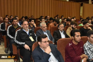 رئیس دانشگاه فنی و حرفه‌ای در آیین افتتاحیه اولین المپیاد اساتید بسیجی:

حضرت امام(ره) در سال 58 تشکیل شجره طیبه انقلاب را بنا گذاشت و انسان تمدنی را برای این جامعه و این تمدن، "انسان بسیجی" طراحی کرد. 7