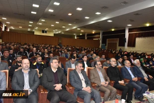 رئیس دانشگاه فنی و حرفه‌ای در آیین افتتاحیه اولین المپیاد اساتید بسیجی:

حضرت امام(ره) در سال 58 تشکیل شجره طیبه انقلاب را بنا گذاشت و انسان تمدنی را برای این جامعه و این تمدن، "انسان بسیجی" طراحی کرد. 2