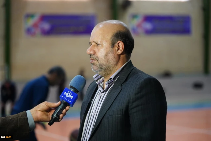 معاون فرهنگی و دانشجویی دانشگاه فنی و حرفه‌ای خبر داد:

برگزاری اولین المپیاد ورزشی بسیج اساتید دانشگاه فنی و حرفه‌ای در کاشان به مناسبت هفته بسیج  2