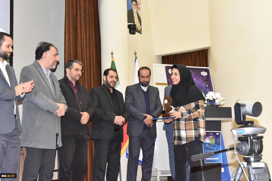 مراسم گرامی‌داشت هفته پژوهش و فناوری و تجلیل از پژوهشگران، فناوران و نوآوران دانشگاه فنی و حرفه‌ای برگزار شد 35