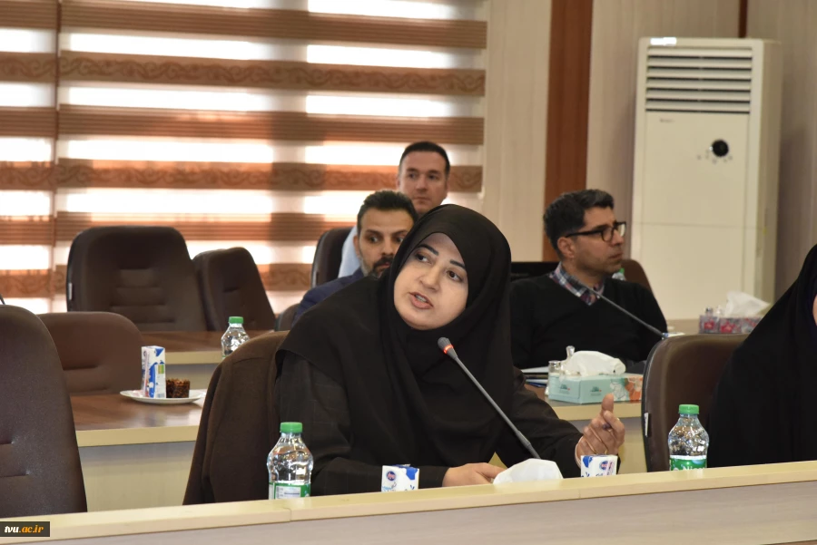 معاون امور روابط عمومی و حوزه وزارتی وزارت عتف در نشست شورای روابط عمومی دانشگاه‌ها و مراکز پژوهشی و فناوری منطقه یک: 14