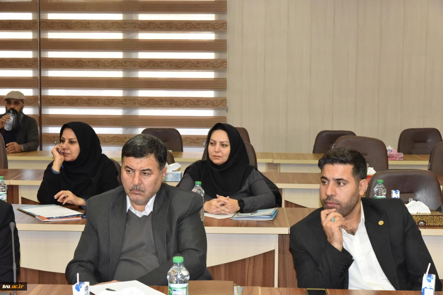 معاون امور روابط عمومی و حوزه وزارتی وزارت عتف در نشست شورای روابط عمومی دانشگاه‌ها و مراکز پژوهشی و فناوری منطقه یک: 16