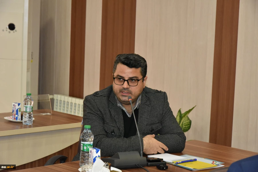 معاون امور روابط عمومی و حوزه وزارتی وزارت عتف در نشست شورای روابط عمومی دانشگاه‌ها و مراکز پژوهشی و فناوری منطقه یک: 27