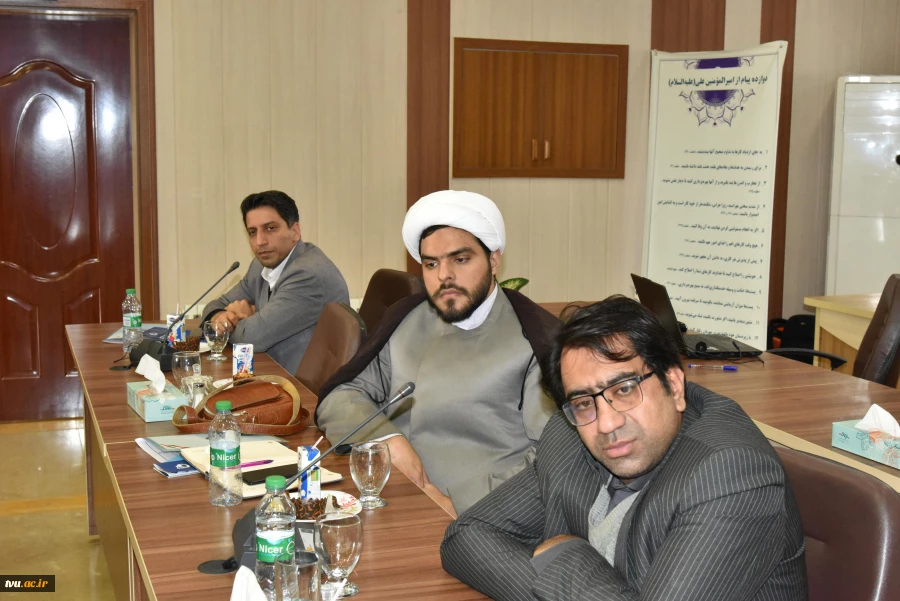 معاون امور روابط عمومی و حوزه وزارتی وزارت عتف در نشست شورای روابط عمومی دانشگاه‌ها و مراکز پژوهشی و فناوری منطقه یک: 32