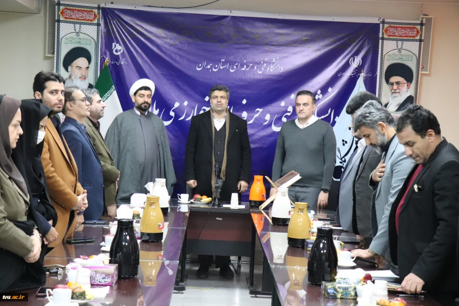 نشست رئیس دانشگاه فنی و حرفه‌ای و هیئت همراه با مسئولین و مدیران شهرستان ملایر 2