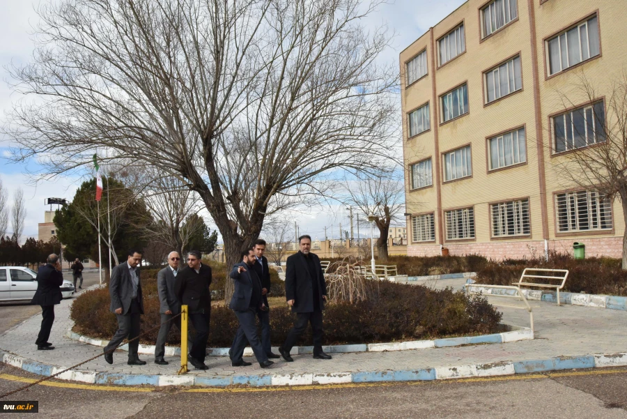 بازدید معاون اداری، مالی و مدیریت منابع، معاون پژوهش و فناوری و مشاور رئیس دانشگاه از آموزشکده فنی و حرفه‌ای پسران ابهر 10