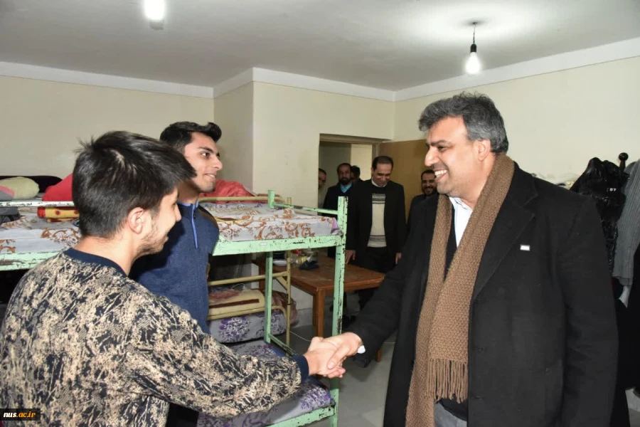 بازدید رئیس دانشگاه فنی و حرفه‌ای و هیئت همراه از خوابگاه پسران آموزشکده فنی و حرفه‌ای الغدیر زنجان 2