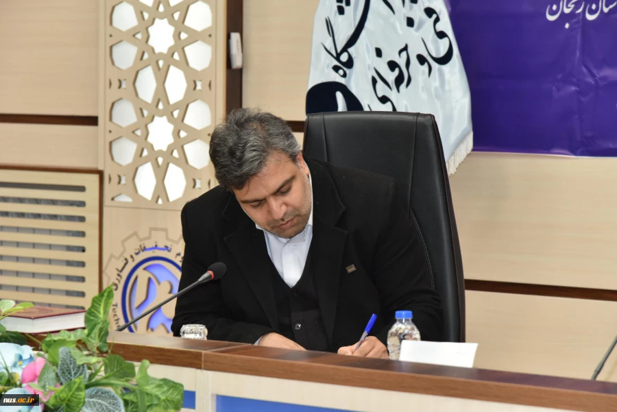 ملاقات عمومی رئیس دانشگاه فنی و حرفه‌ای و اعضای هیئت رئیسه با استادان، کارکنان و دانشجویان دانشگاه فنی و حرفه‌ای استان زنجان 10