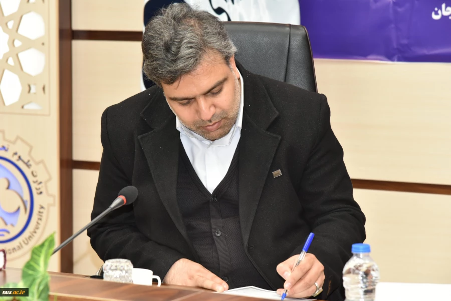 ملاقات عمومی رئیس دانشگاه فنی و حرفه‌ای و اعضای هیئت رئیسه با استادان، کارکنان و دانشجویان دانشگاه فنی و حرفه‌ای استان زنجان 17