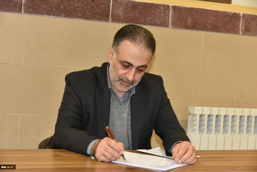 ملاقات عمومی رئیس دانشگاه فنی و حرفه‌ای و اعضای هیئت رئیسه با استادان، کارکنان و دانشجویان دانشگاه فنی و حرفه‌ای استان زنجان 24