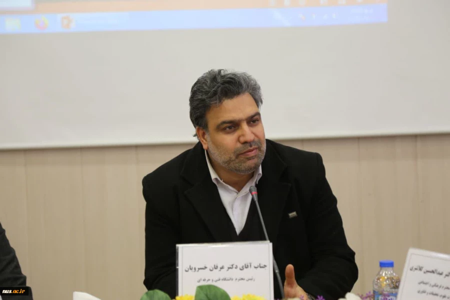 رئیس دانشگاه فنی و حرفه‌ای در نشست معاونین فرهنگی و دانشجویی:

اصلی‌ترین ماموریت سازه فرهنگی دانشگاه فنی و حرفه‌ای تشکیل یک قرارگاه جهاد تبیین است 2