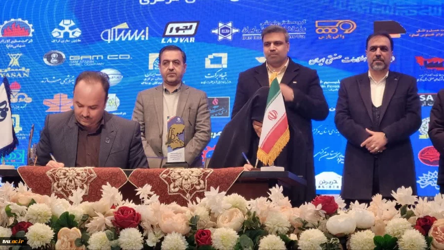 رئیس دانشگاه فنی و حرفه‌ای در دومین کنسرسیوم مهارت‌آموزی و اشتغال در دانشگاه فنی و حرفه‌ای استان مرکزی:

باید از مرزهای اندیشه‌ای کشور صیانت کنیم و ایران قوی را بسازیم. 4