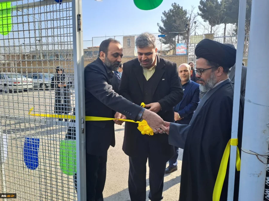 افتتاح زمین چمن مصنوعی شماره دو در دانشکده فنی و حرفه‌ای شهید منتظری مشهد 2