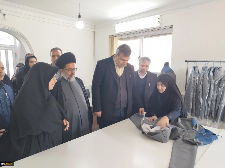 افتتاح کارگاه پوشاک و طراحی و دوخت لباس در آمورشکده فنی و حرفه‌ای دختران الزهرا (س) 2