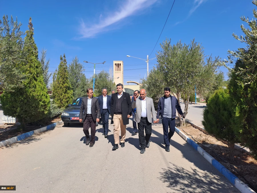 بازدید رئیس دانشگاه فنی و حرفه‌ای از پروژه‌های در حال احداث آموزشکده فنی و حرفه‌ای امام خمینی(ره) میبد 4